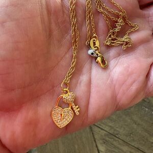 Chic Gold Heart Pendant Necklace